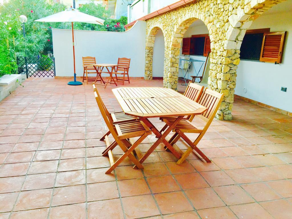 Вілла Le Due Pigne (Adults Only) Таранто Екстер'єр фото